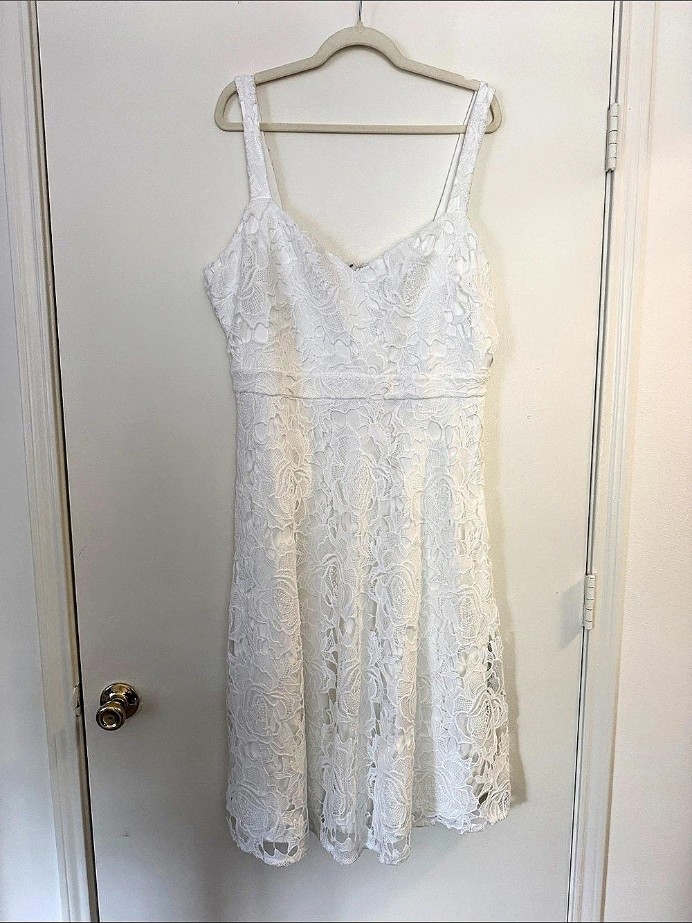 Lulus Lace Midi Dress in White Size XXL Like New